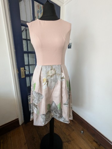 Bnwt chi london - blush, pink