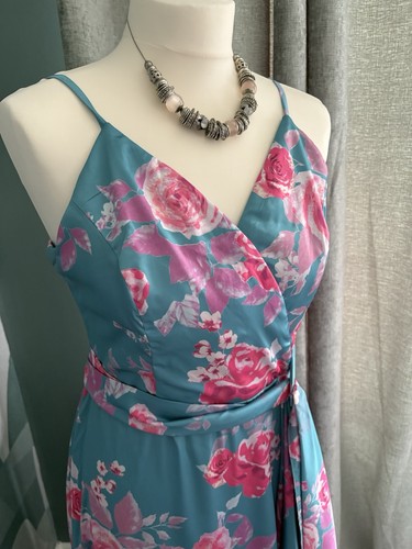 Bnwt chi london long - bnwt,