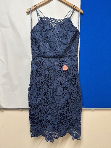 Bnwt chi london - chi, blue